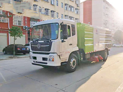 东风天锦扫路车 国六